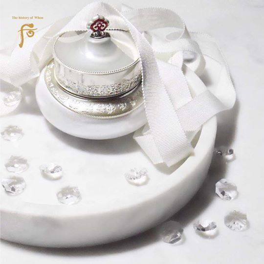 SỨC MẠNH DƯỠNG TRẮNG TÁI SINH DA HOÀNG TỘC GIÚP NÀNG ĐÁNH BAY SẠM NÁM, ĐỐM NÂU LÂU NĂM