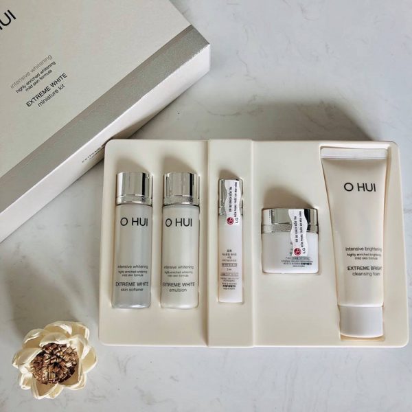 Set mỹ phẩm ohui mini được chị em săn lùng điên đảo