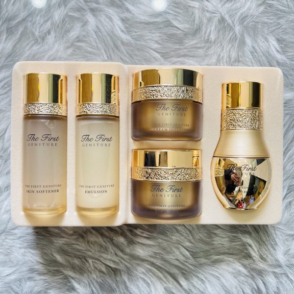 Set mỹ phẩm ohui mini được chị em săn lùng điên đảo